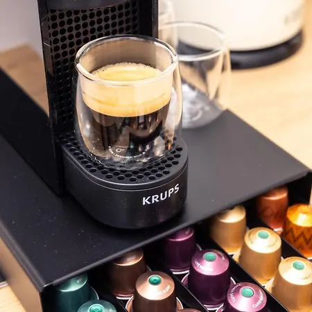 דירה Design - Kitchen, Nespresso & Parking - Messe Dus