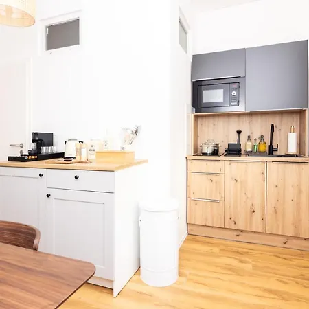 Design - Kitchen, Nespresso & Parking - Messe Dus * دوسبرغ
